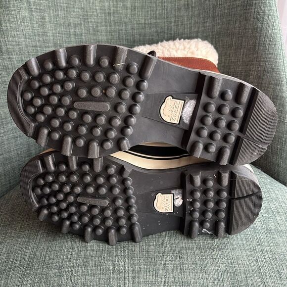 SOREL Men's Caribou Waterproof Winter Boots Brown and Black Boots size 7.5 EUC! - Picture 8 of 8